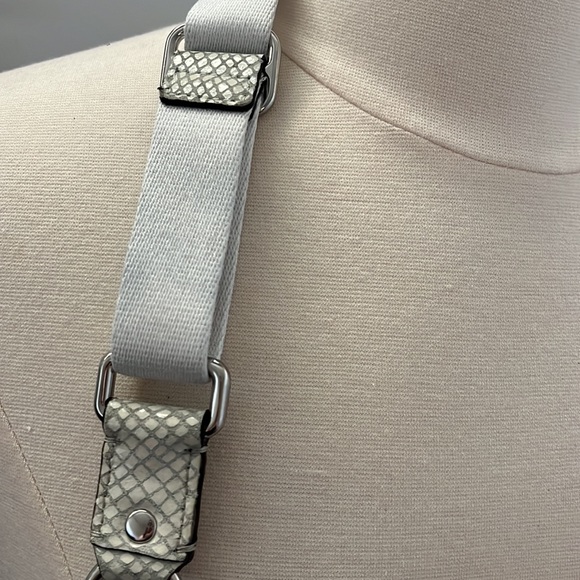 Coach tan signature C crossbody bag - Picture 9 of 15